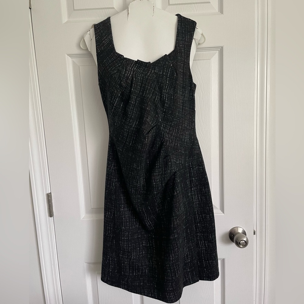 Great dress for work or evening out